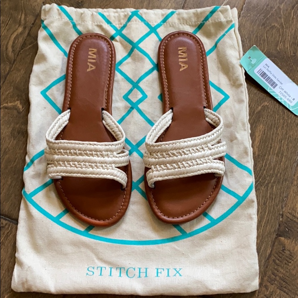 Mia Slides